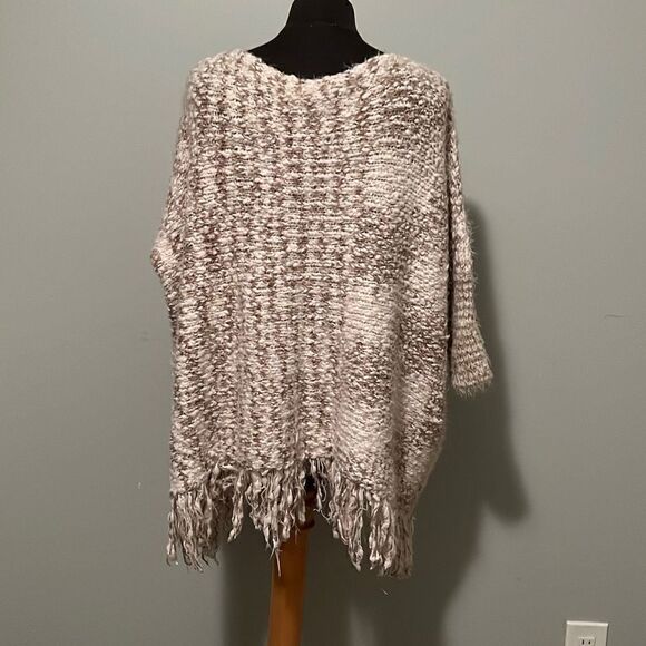 Umgee Women's Taupe Cream Scoop Neck Chunky Popcorn Knit Fringe Sweater Shrug - Picture 3 of 7